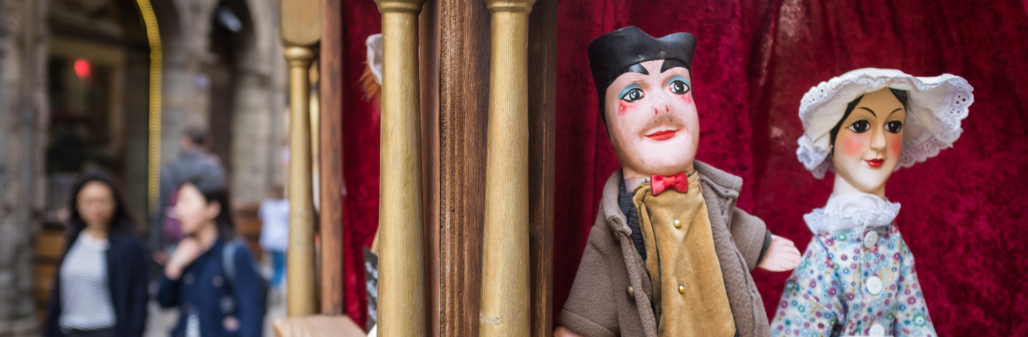 guignol puppet lyon review